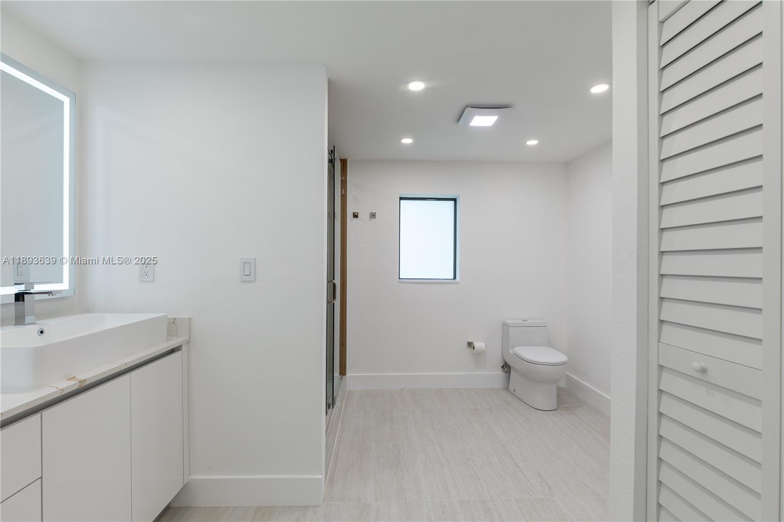CENTRAL MIAMI PT 3 - Residential Lease
