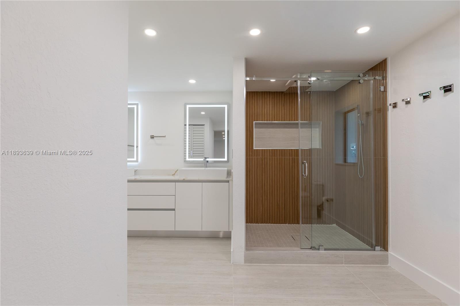 CENTRAL MIAMI PT 3 - Residential Lease