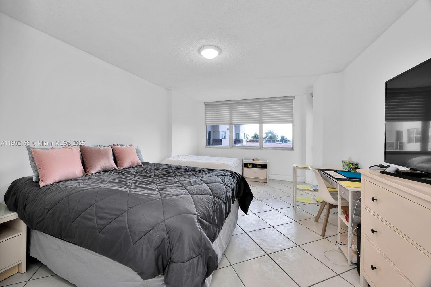 MAISON GRANDE CONDO - Residential Lease