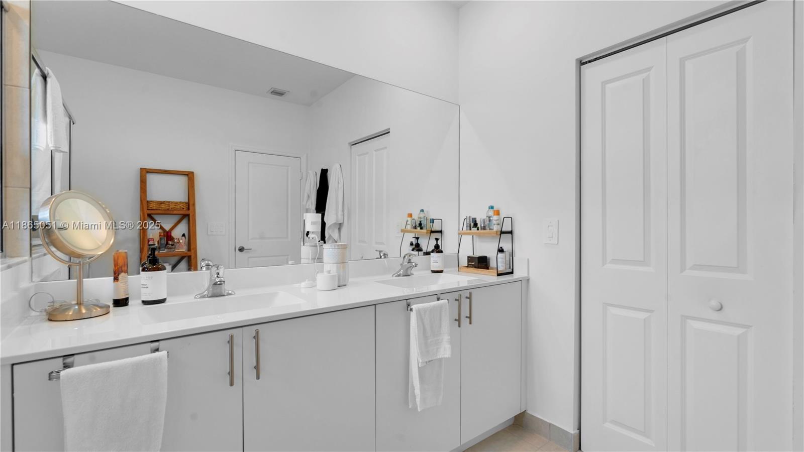 SILVER PALM RESIDENTIAL - Residential