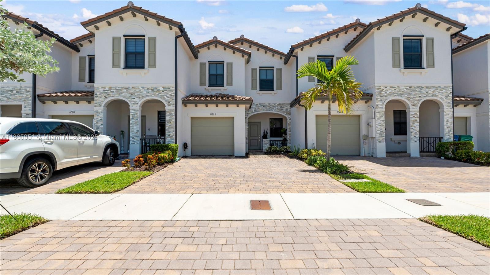 Motivated seller! Stunning 3-bedroom, 2.5-bath townhouse in the desirable Corsica community, just off Turnpike Exit 9. Features a fully upgraded kitchen with modern finishes, laminate flooring throughout the second floor, and a bright, spacious layout. This home is move-in ready and perfect for your buyers
