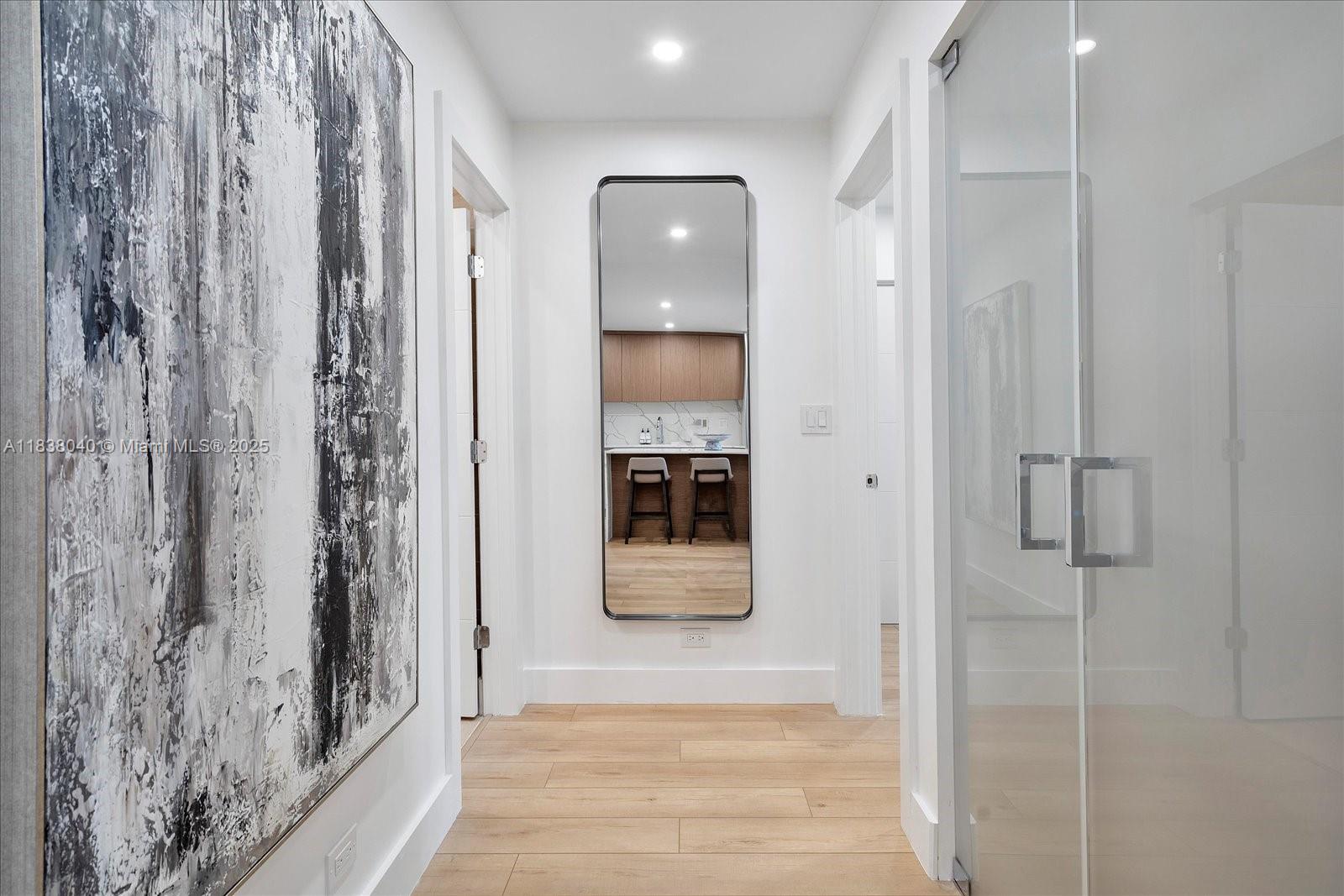 RONEY PALACE CONDO - Residential Lease