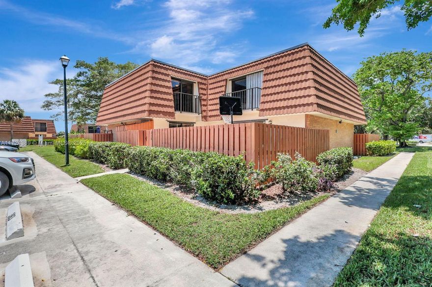 Townhouse with 2 bedrooms, 2.5 baths, and an expansive patio. Remodeled kitchen features white cabinets and granite counters. Washer and dryer installed 2024. Needs some TLC. The roof was updated in 2015. HOA covers an array of services including roof and exterior maintenance, exterior insurance, common areas, water, sewer, trash, basic cable and internet, plus more. Indulge in a vibrant community lifestyle, surrounded by top-notch amenities such as parks, tennis courts, swimming pools, playgrounds, and a volleyball court. Plus, enjoy proximity to Village Paws Dog Park and The Ballpark of the Palm Beaches, training grounds for the Houston Astros and the Washington Nationals. Don't miss out on the opportunity to call this place home. Schedule your viewing today!