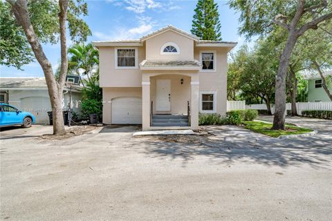 Single Family Residence in Plantation FL 9918 2nd Ct Ct.jpg