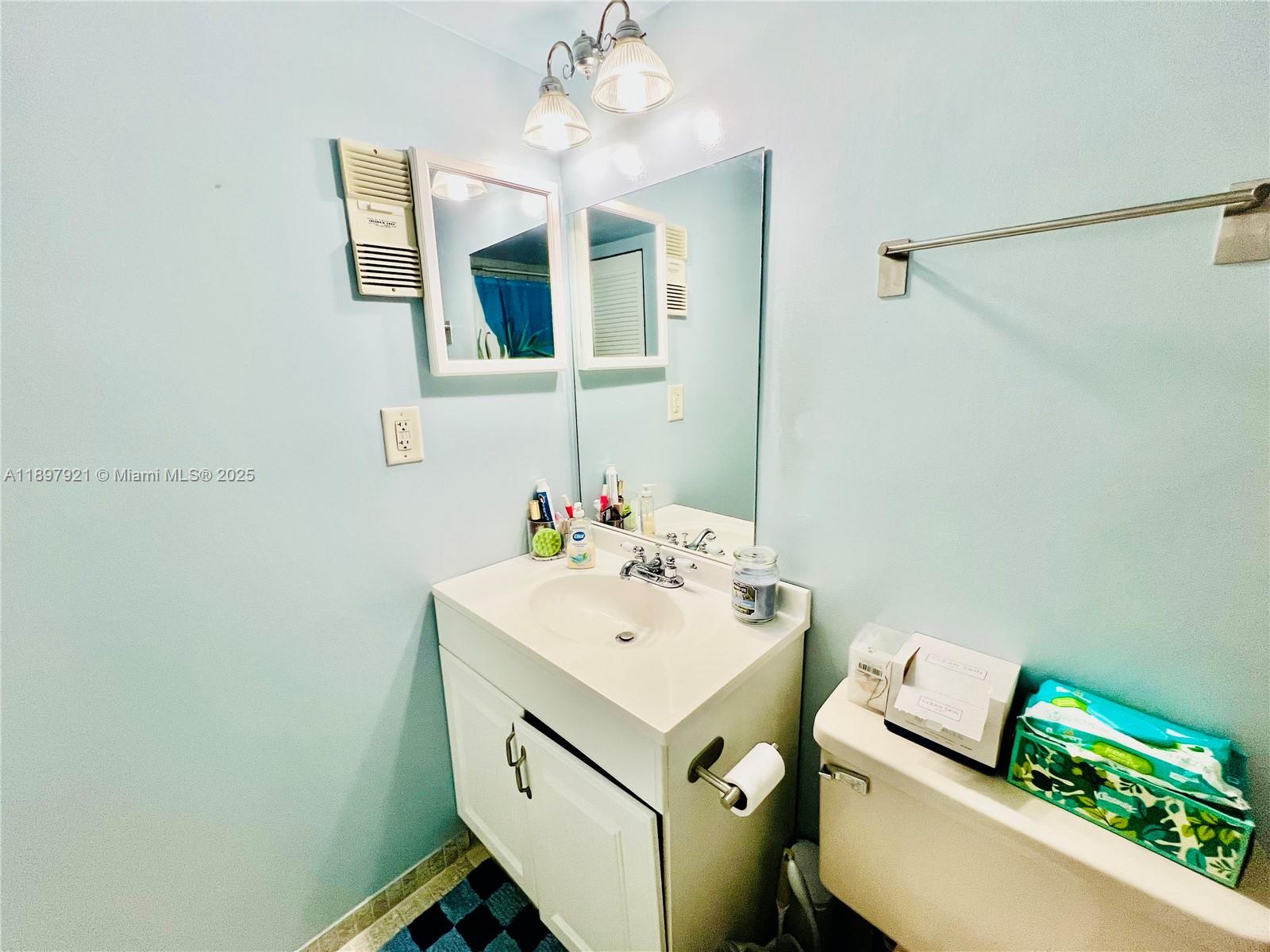 MANARANDA VILLAGE CONDO - Residential