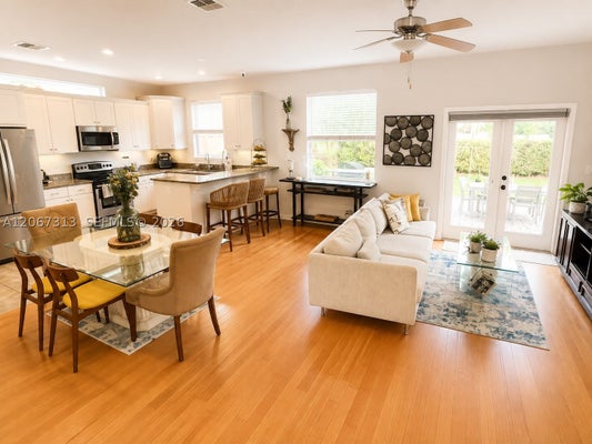 1823 GARVIN ST, ORLANDO, FL 32803 - Image ea547e5ac26c1b125e4b132ea9f8de49/890773485