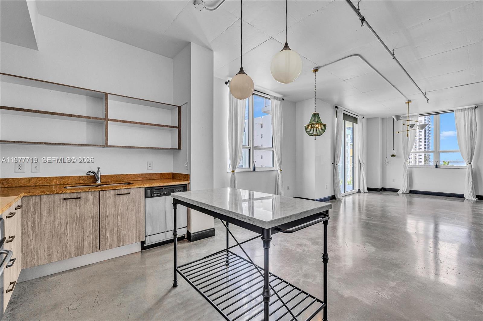 UPTOWN LOFTS CONDO - Residential