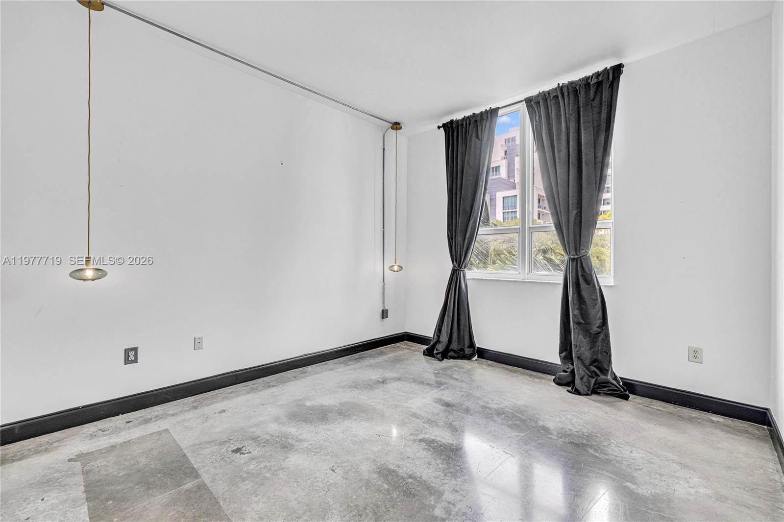 UPTOWN LOFTS CONDO - Residential