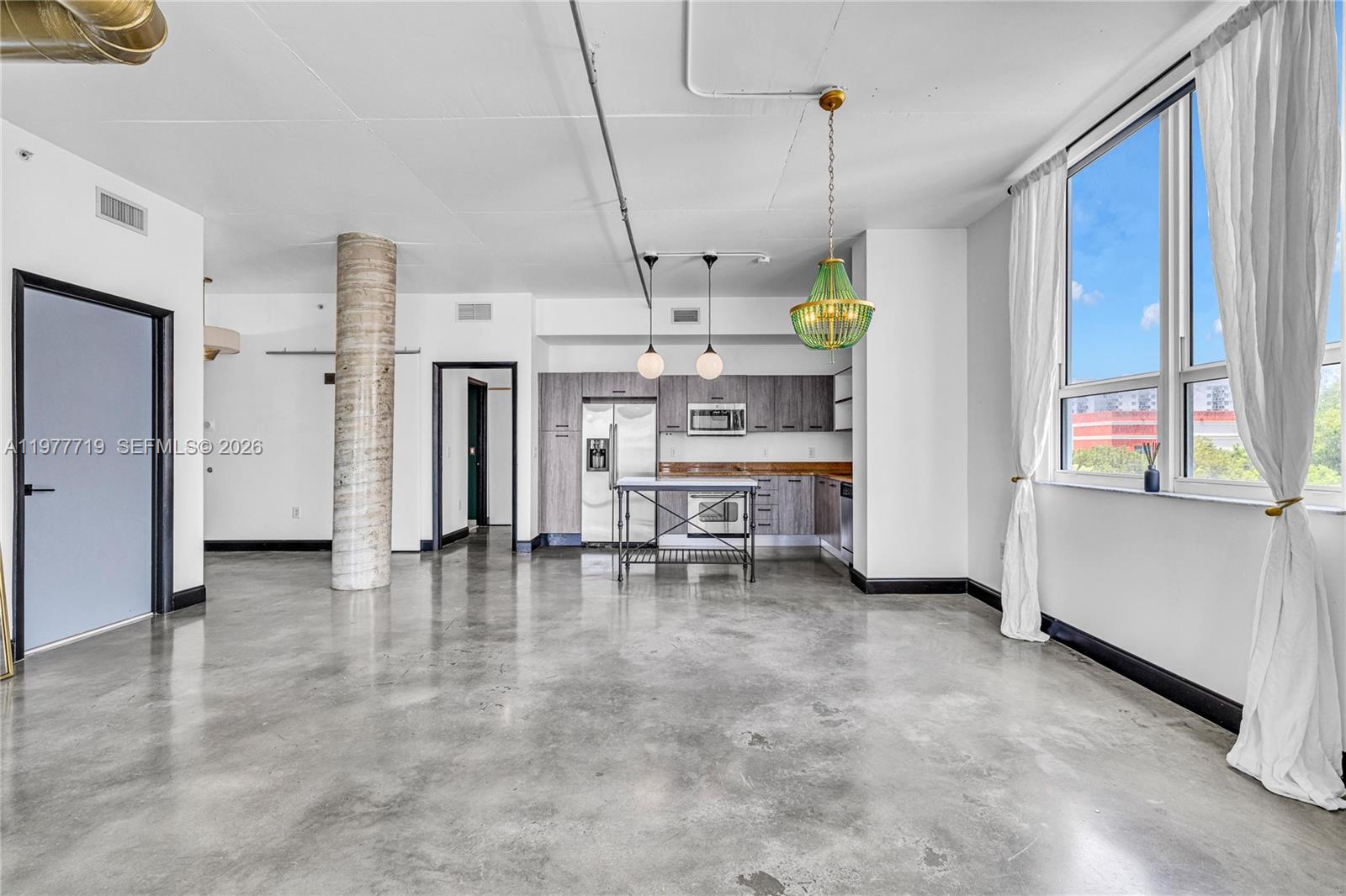 UPTOWN LOFTS CONDO - Residential