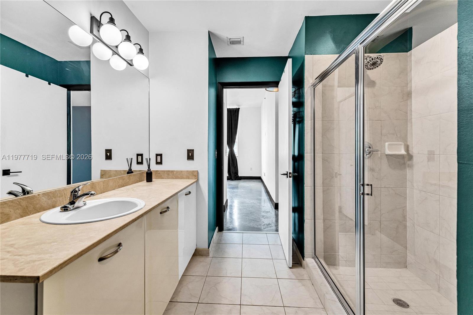 UPTOWN LOFTS CONDO - Residential