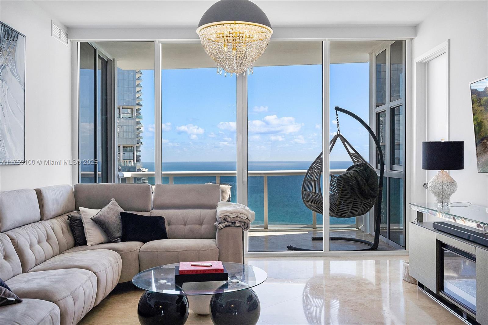 18201 Collins Ave 4404