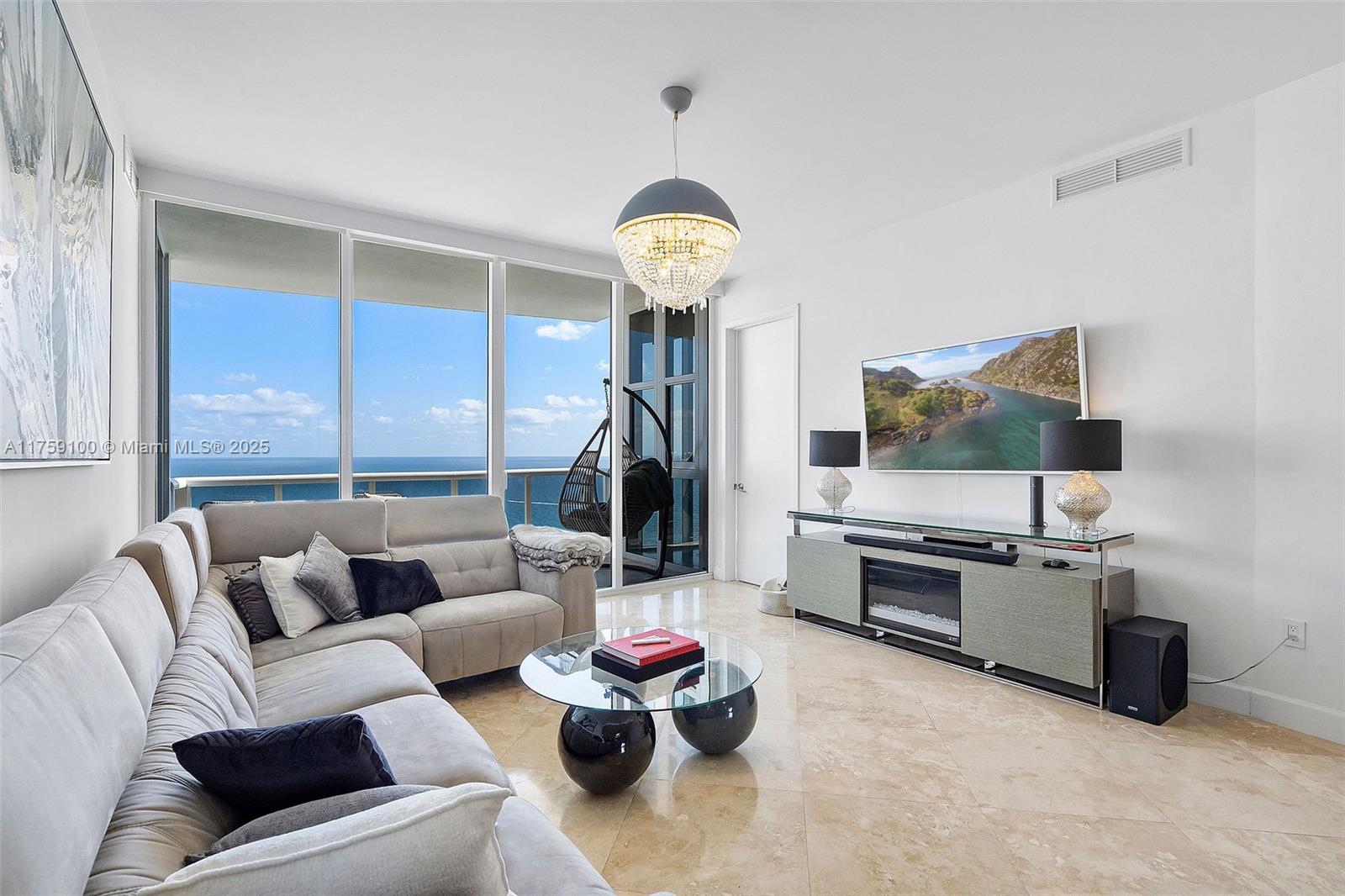 18201 Collins Ave 4404