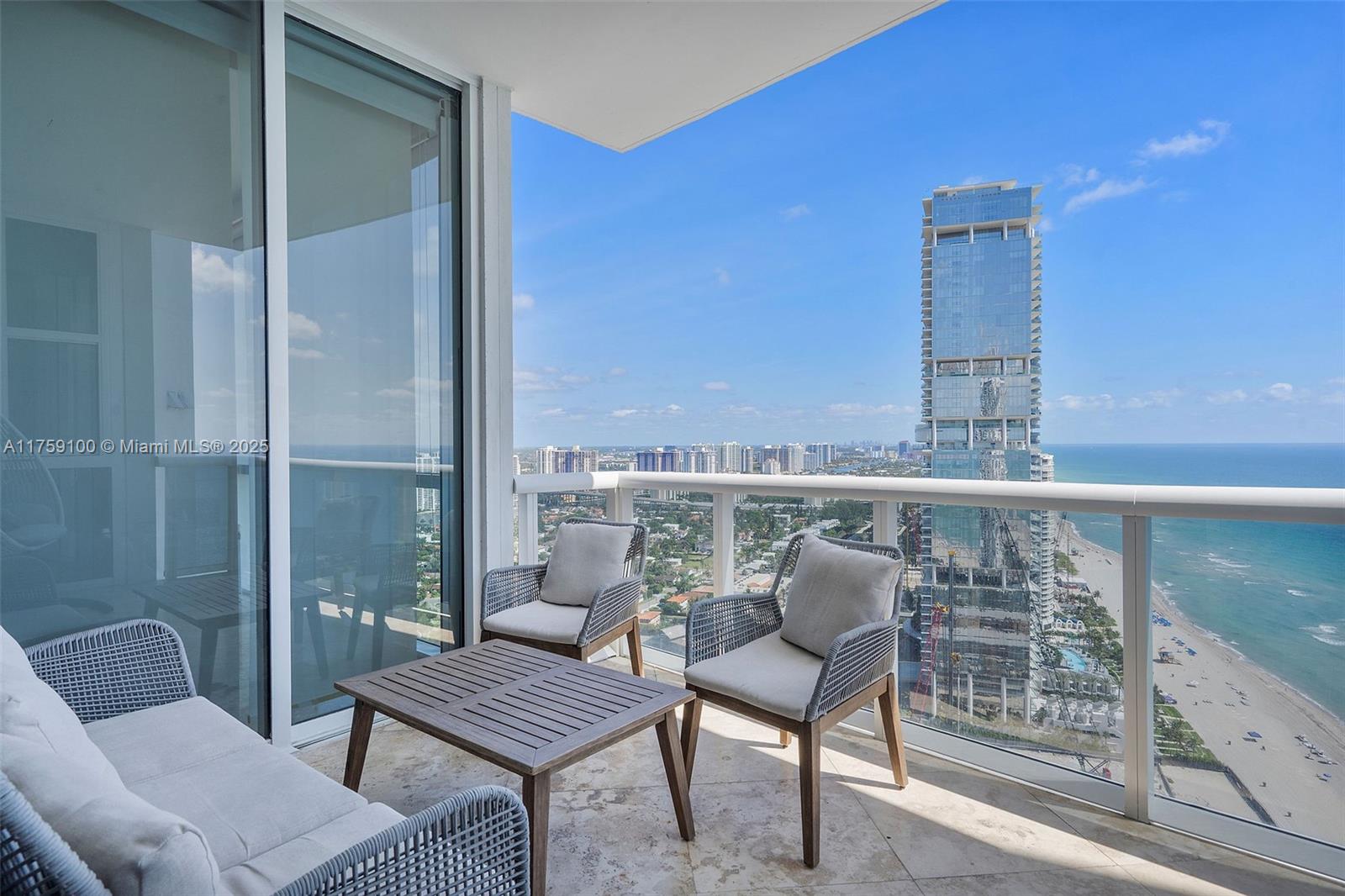 18201 Collins Ave 4404