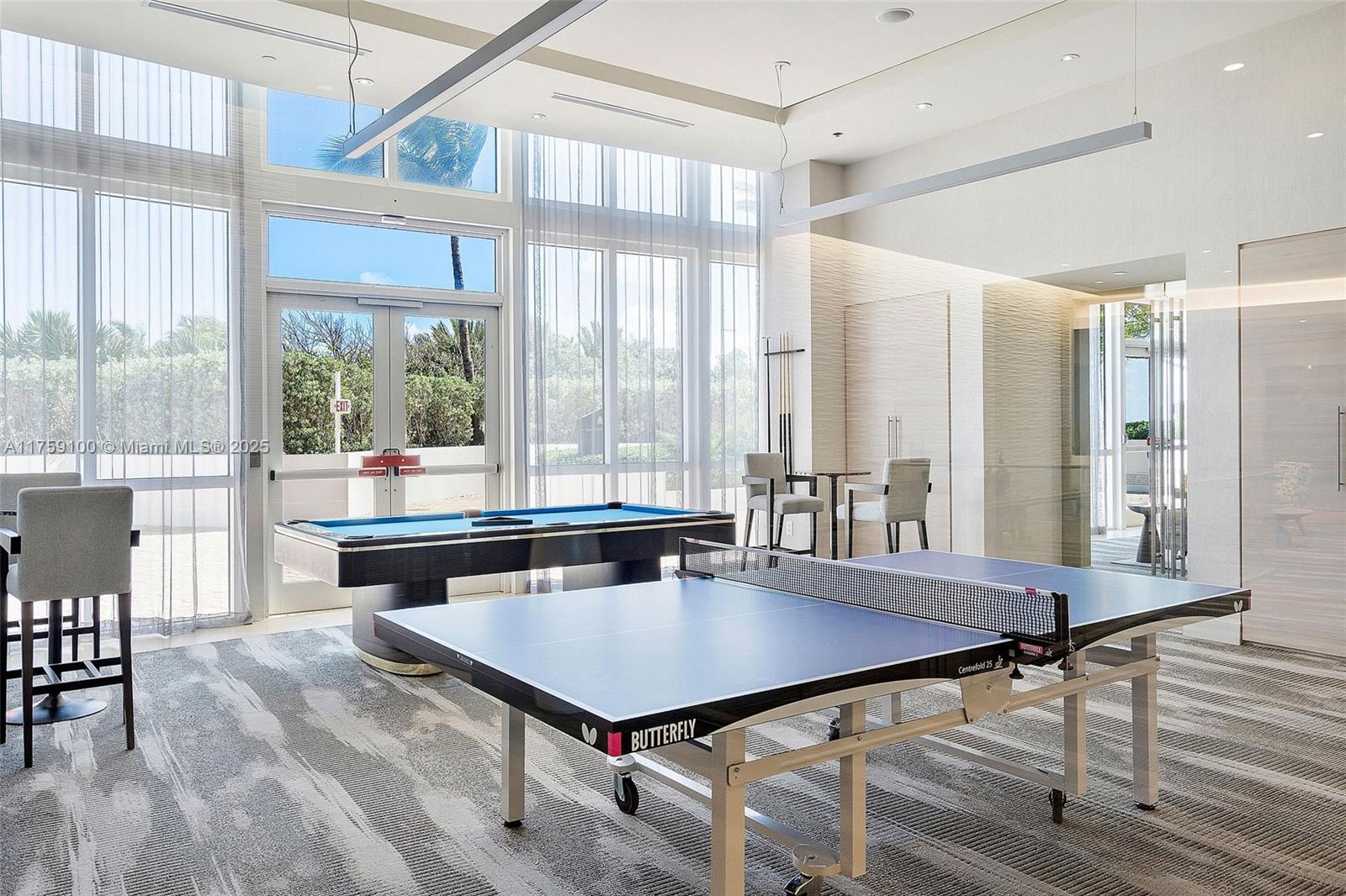 TRUMP ROYALE - Residential