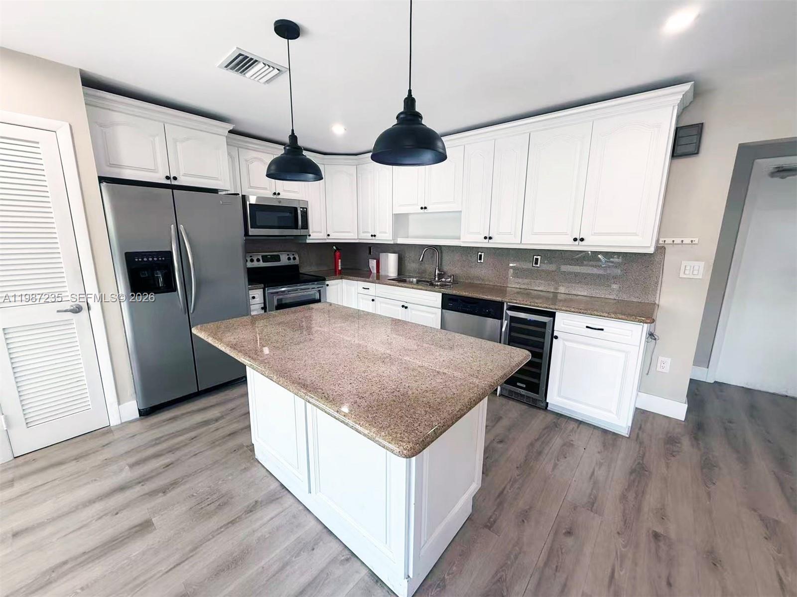 WESTBROOKE SUB 5TH ADDN - Residential Lease