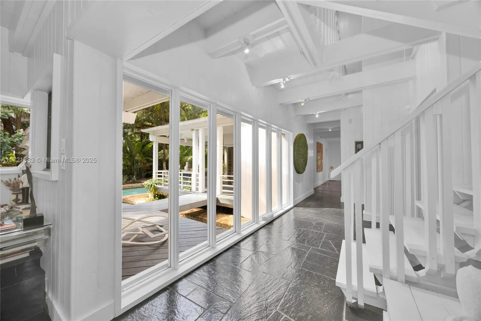 Coral Gables, Florida 33156, United States, 4 Bedrooms Bedrooms, ,4 BathroomsBathrooms,Residential,Active,20168