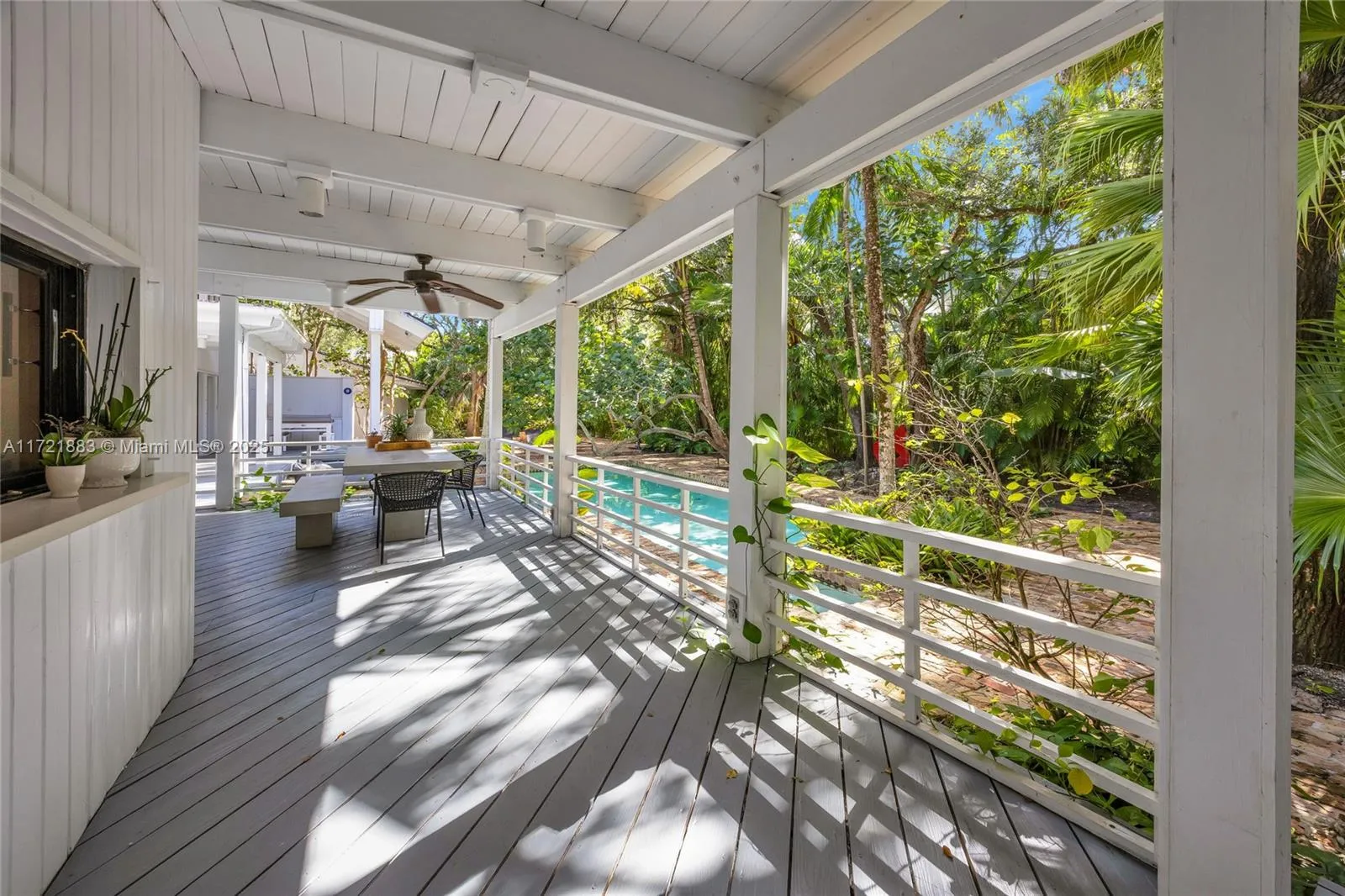 Coral Gables, Florida 33156, United States, 4 Bedrooms Bedrooms, ,4 BathroomsBathrooms,Residential,Active,20168