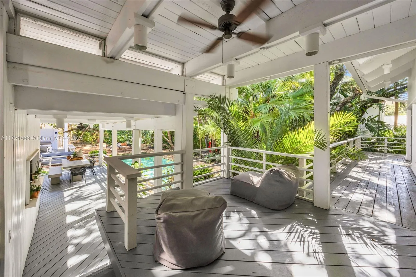 Coral Gables, Florida 33156, United States, 4 Bedrooms Bedrooms, ,4 BathroomsBathrooms,Residential,Active,20168