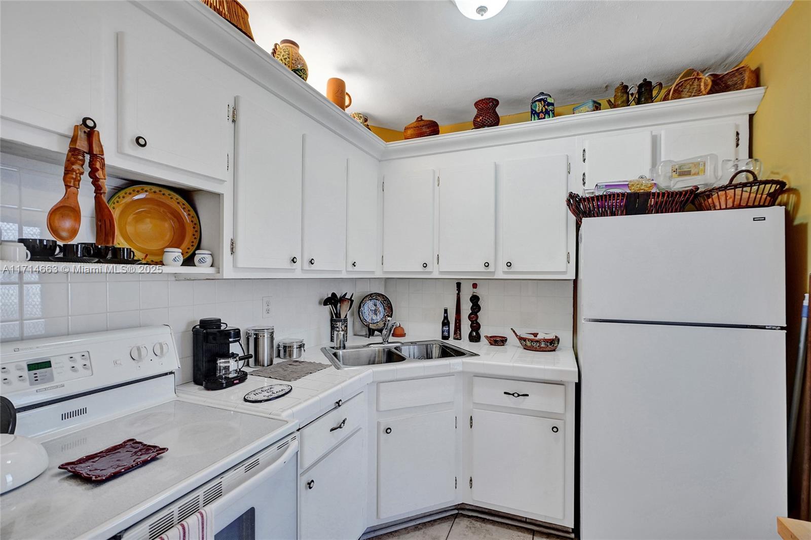 SEA BEACH TOWERS CONDO - Residential