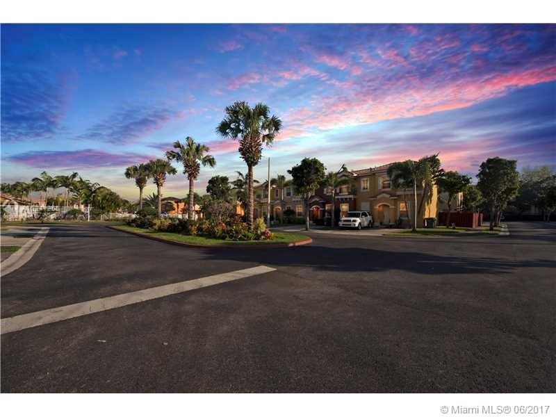 CASA DEL SUR - Residential Lease