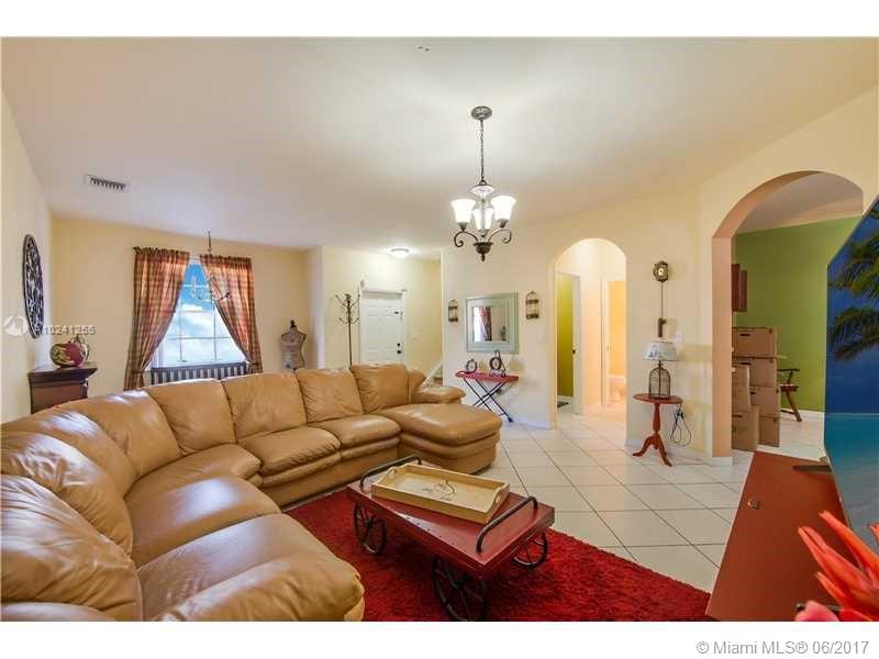 CASA DEL SUR - Residential Lease