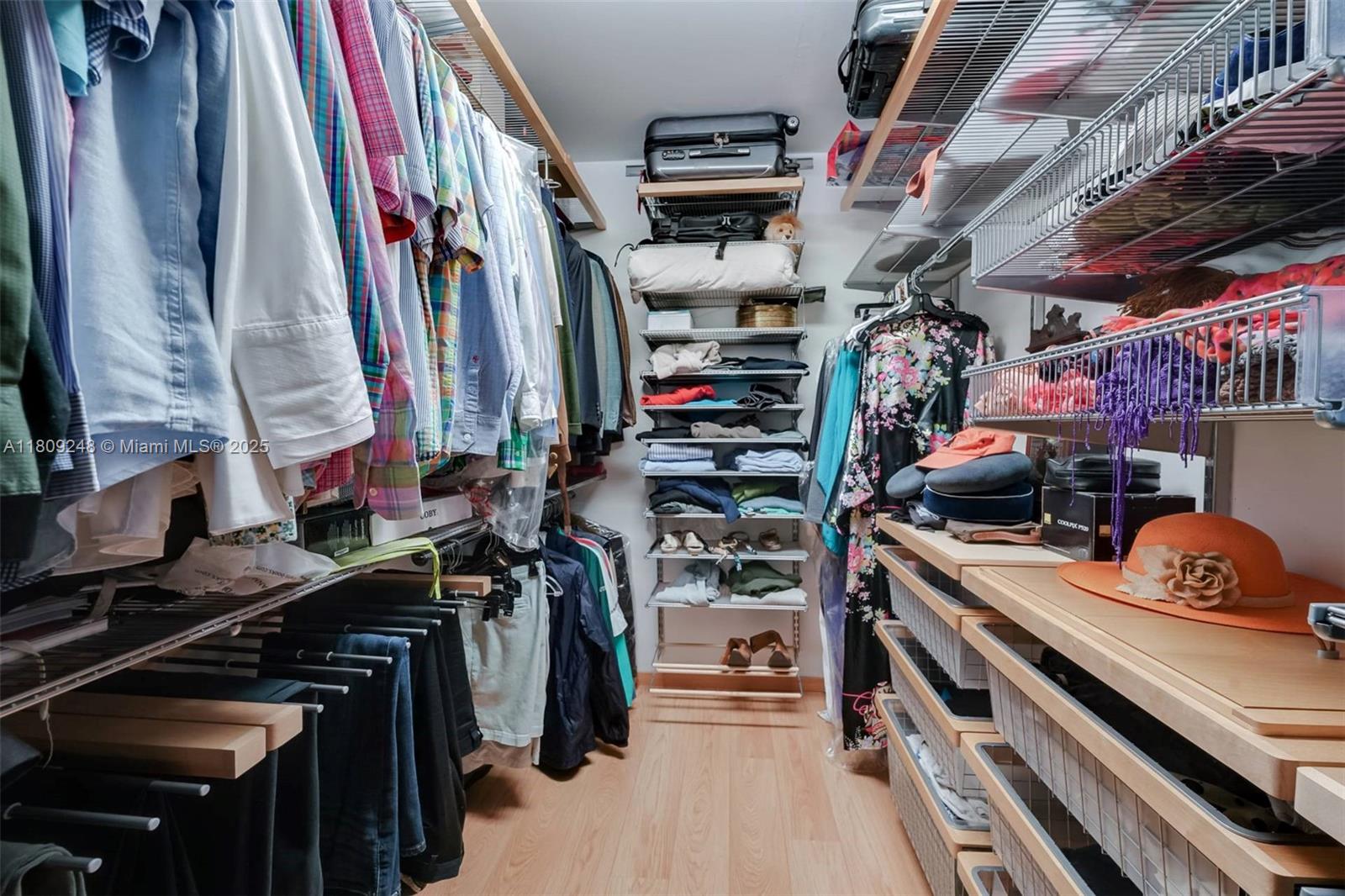 ABITARE CONDO - Residential