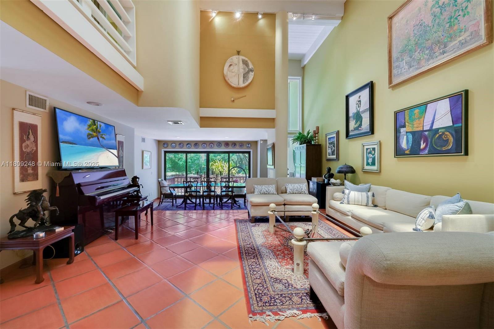 ABITARE CONDO - Residential