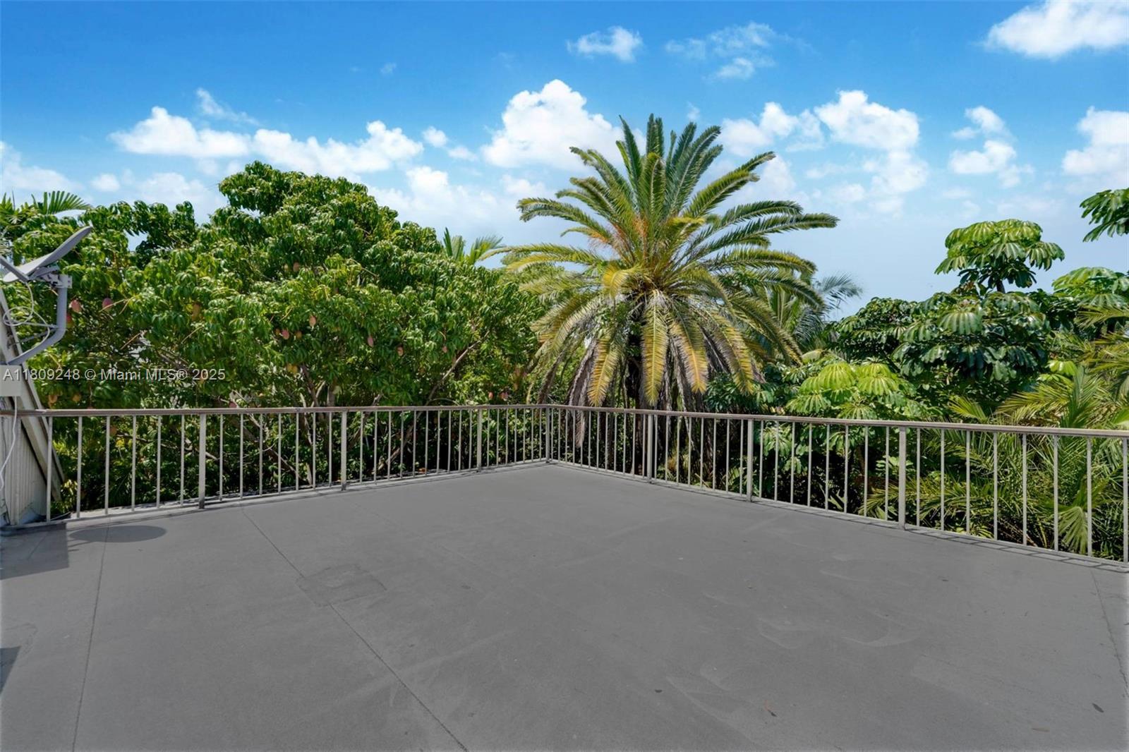 ABITARE CONDO - Residential