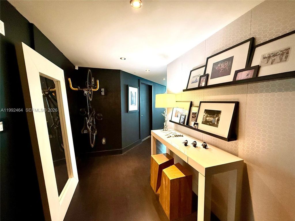 Photo of 55 SE 6th St #3302, Miami, FL 33131 (MLS # A11992464)