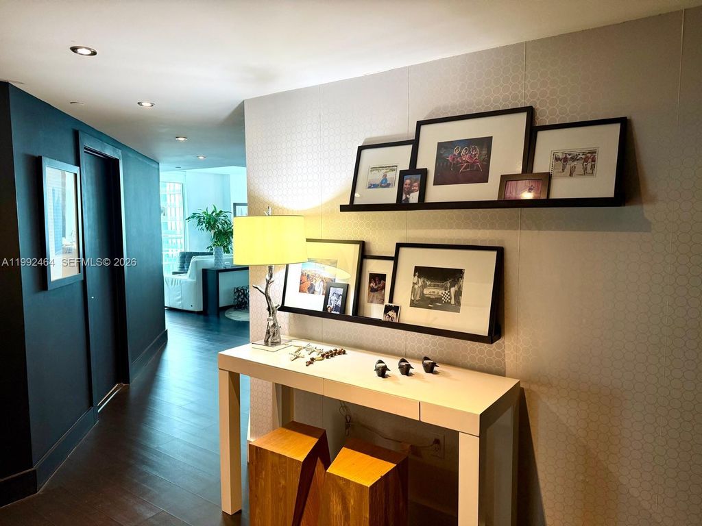 Photo of 55 SE 6th St #3302, Miami, FL 33131 (MLS # A11992464)