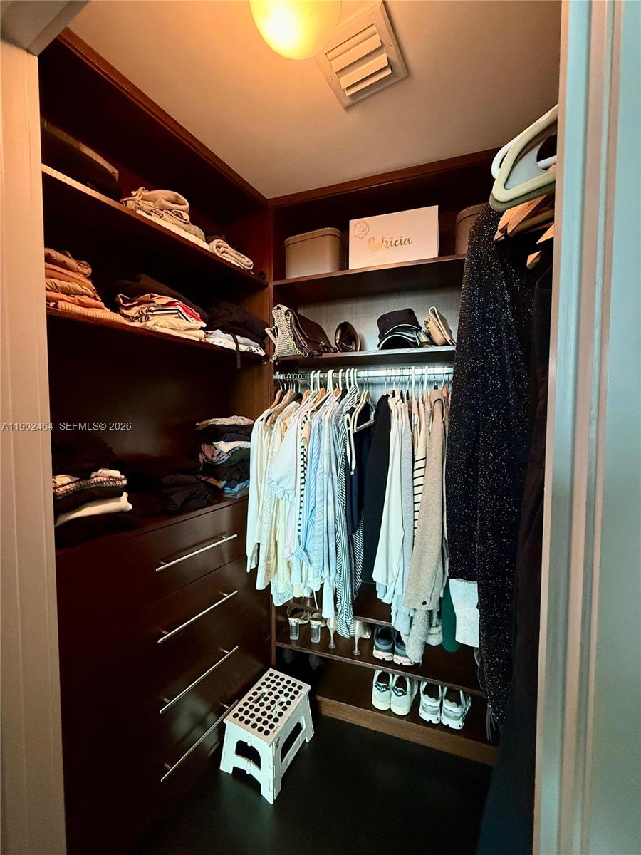 500 BRICKELL WEST CONDO - Residential Lease