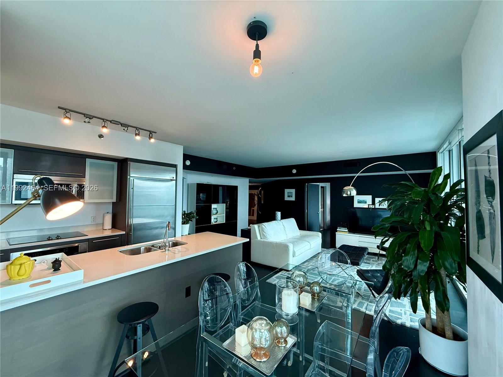 500 BRICKELL WEST CONDO - Residential Lease