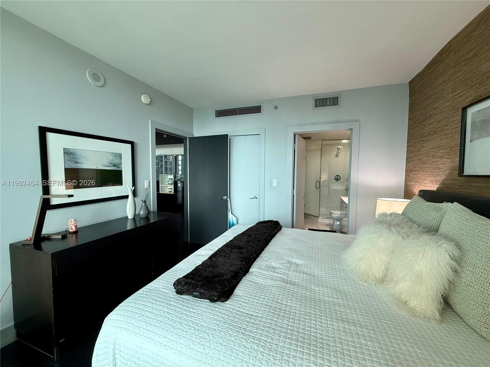 500 BRICKELL WEST CONDO - Residential Lease