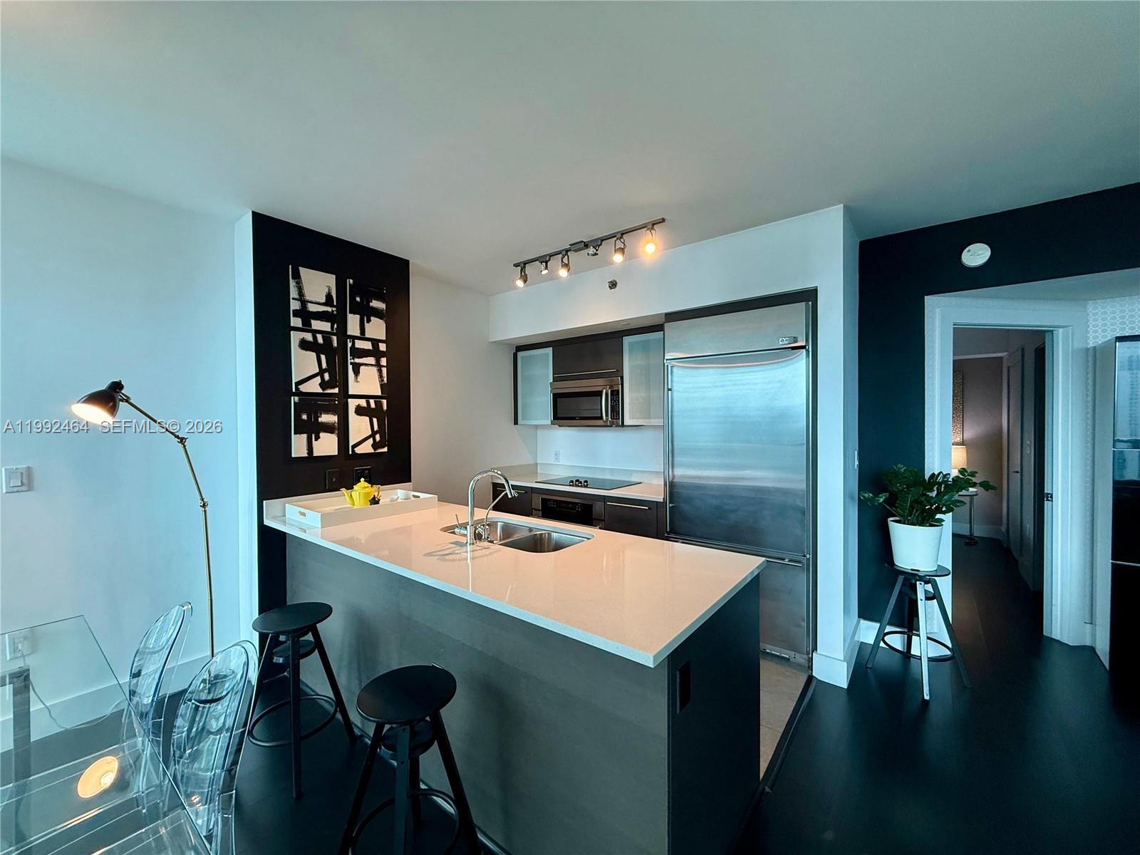 500 BRICKELL WEST CONDO - Residential Lease