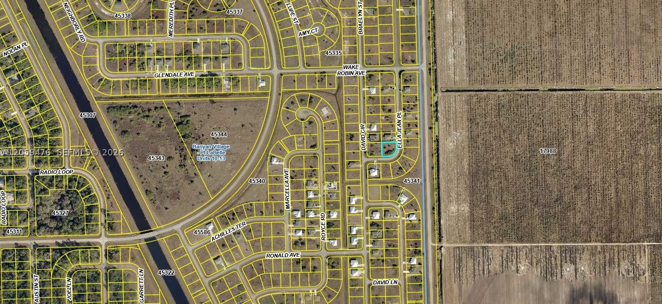 518 Ella Jean Pl