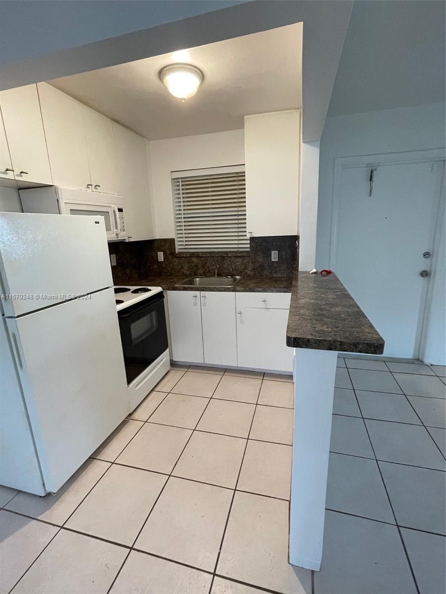 DRIFTWOOD ARMS CONDO - Residential Lease