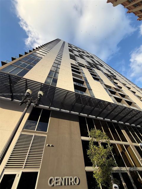 151 SE 1st St 1004 Miami FL 33131