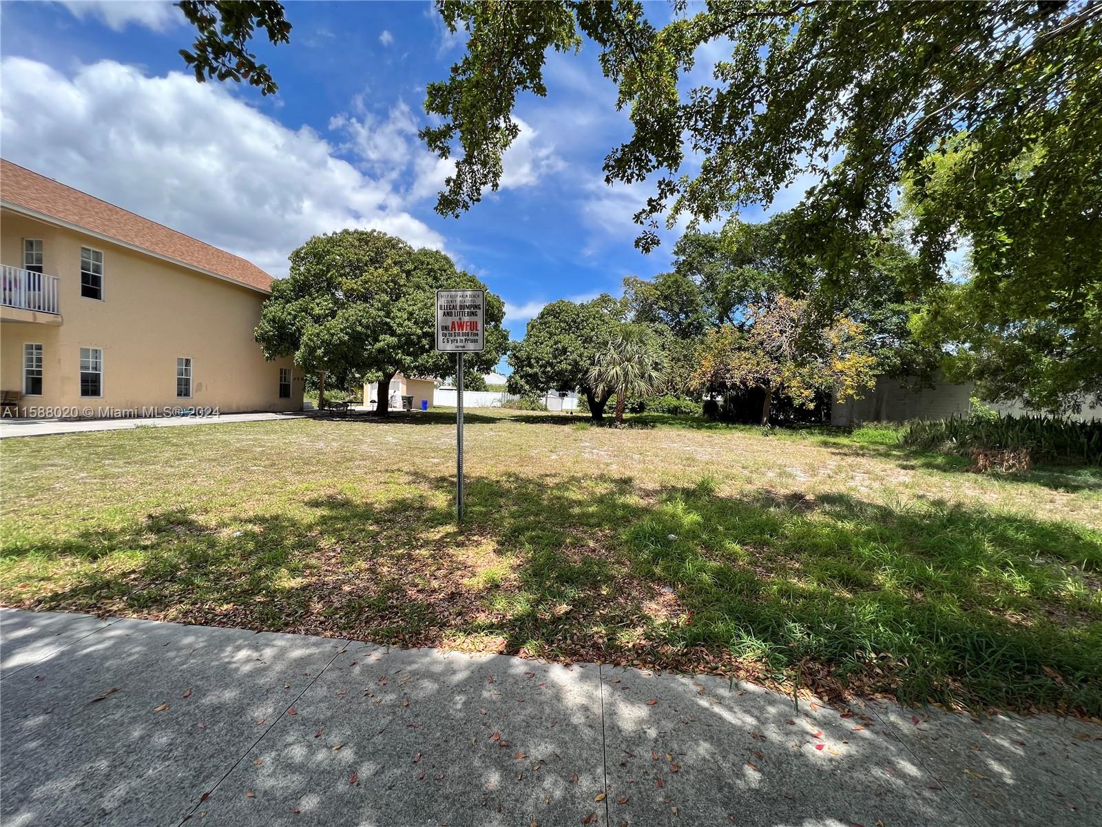 Property for Sale at 533 17th St St, West Palm Beach, Palm Beach County, Florida -  - $295,000