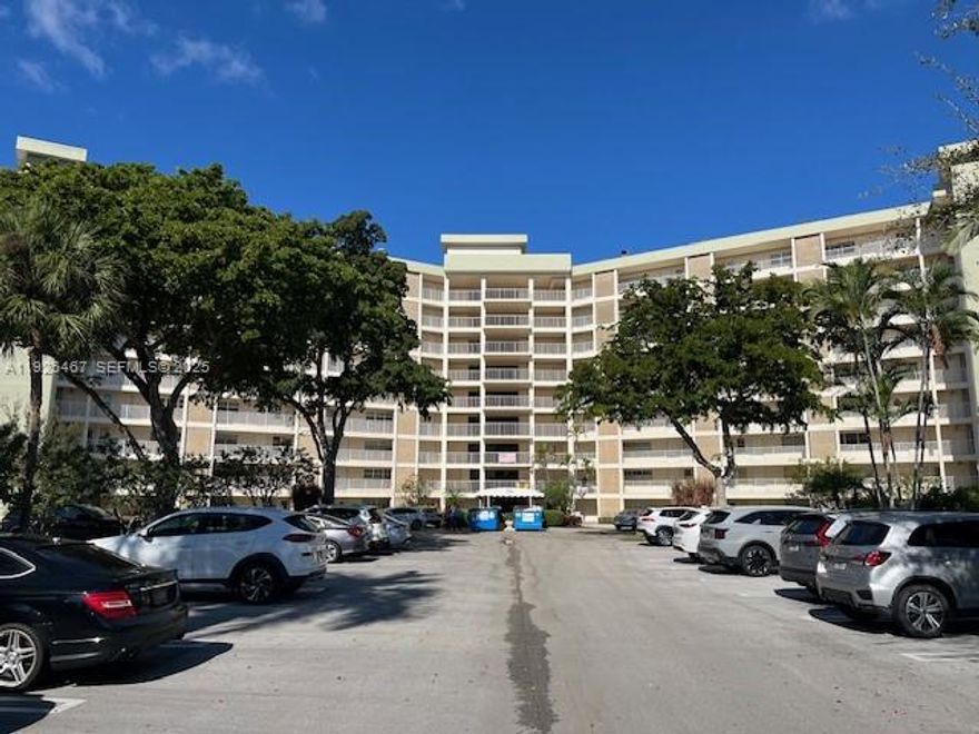 Beautifully renovated 1-bedroom / 1.5-bath apartment located on the 7th floor near the Pompano Beach Pier. Enjoy breathtaking views and stunning sunsets from this elevated unit. Conveniently situated close to the beach, shopping centers, restaurants, and a nearby gym. On-site laundry available in the building. Please note: washer and dryer are not included in the unit.