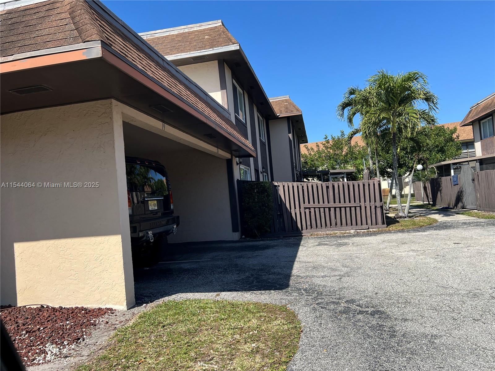QUAIL HOLLOW CONDO - Residential