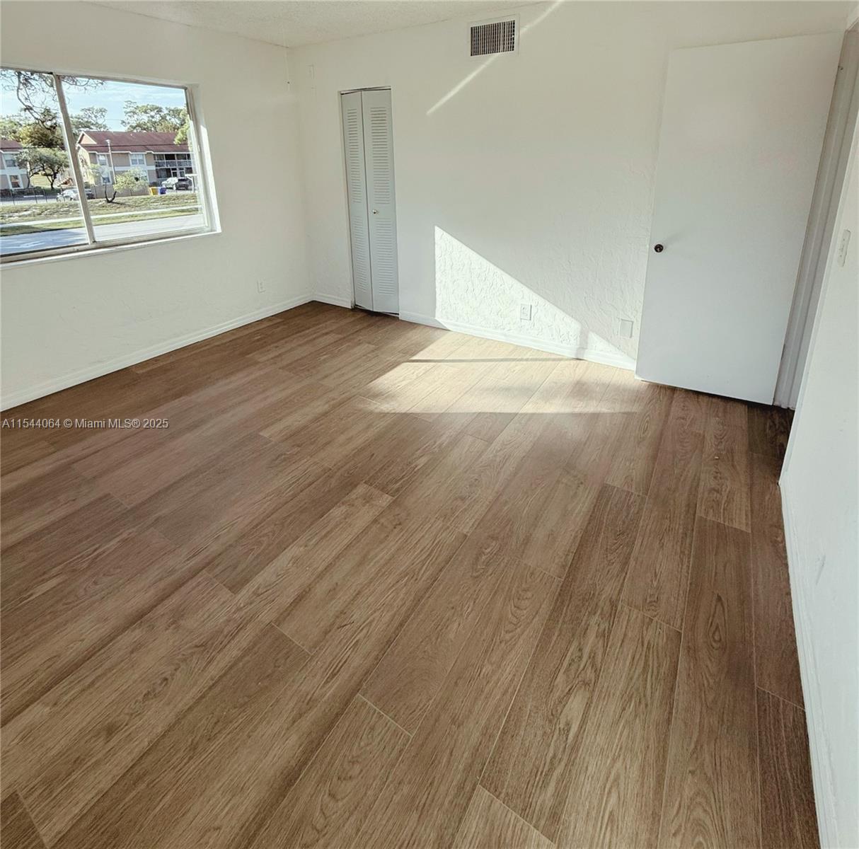 QUAIL HOLLOW CONDO - Residential