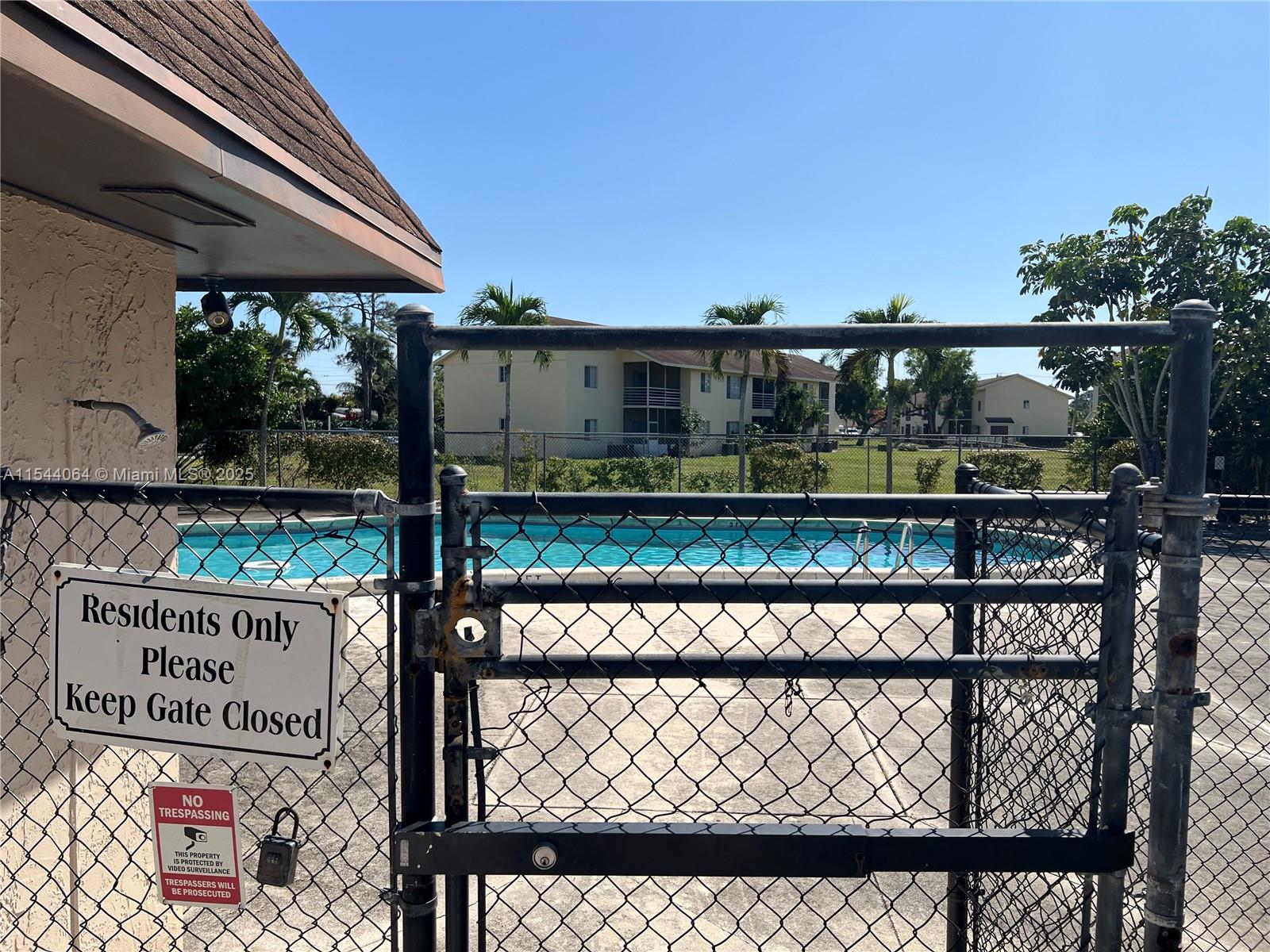 QUAIL HOLLOW CONDO - Residential