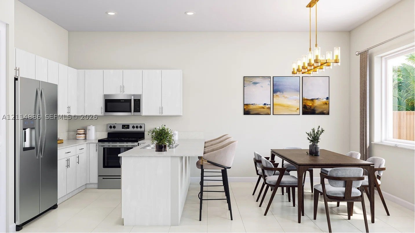 825 SE 23 Ct