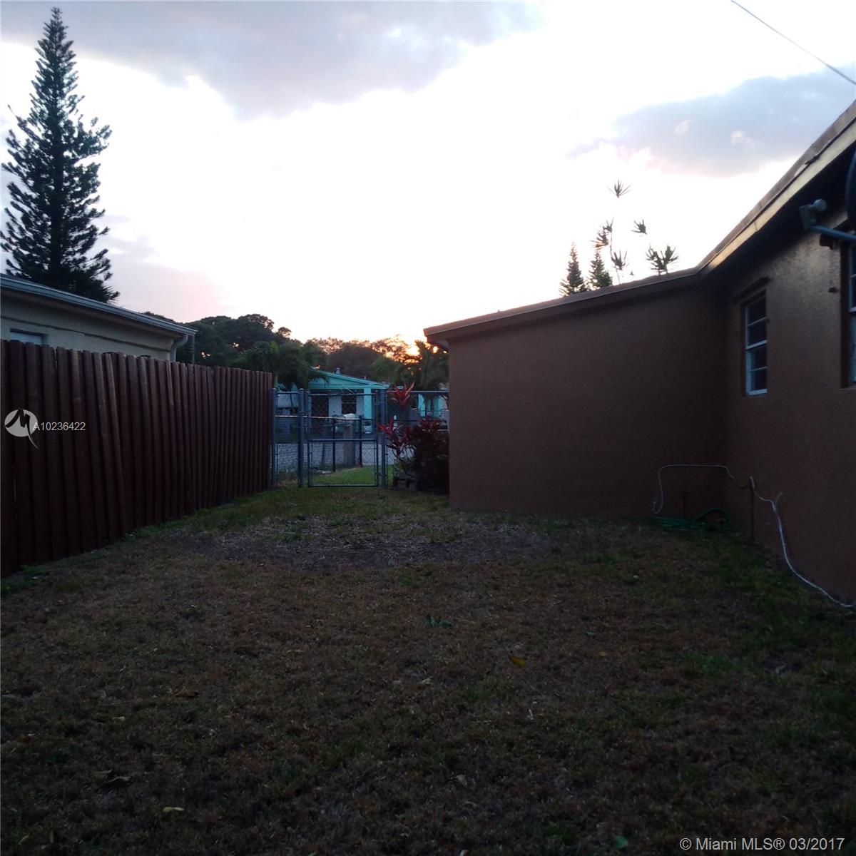 DILLARD PARK ESTATES 1ST - Residential