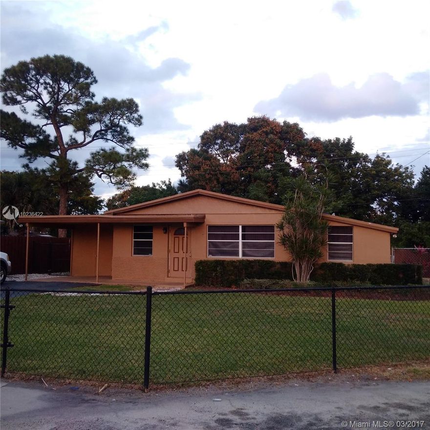 4 BEDROOM 1 BATH PLUS A BONUS ROOM THAT HAS FULL SIZE WASHER AND DRYER , COULD ALSO POTENTIALLY BE A 5TH BEDROOM.  THIS HOME WAS RECENTLY UPDATED IN THE PAST YEAR , HAS BRAND NEW A/C AND CAN ACCEPT ANY TYPES OF FINANCING.  BRING YOUR KIDS , THEY CAN WALK TO DILLARD HIGH ITS RIGHT ACROSS THE STREET.  HOME IS ON A CUL-DU-SAC , GREAT URBAN FORT LAUDERDALE HOME AT A AFFORDALE PRICE !