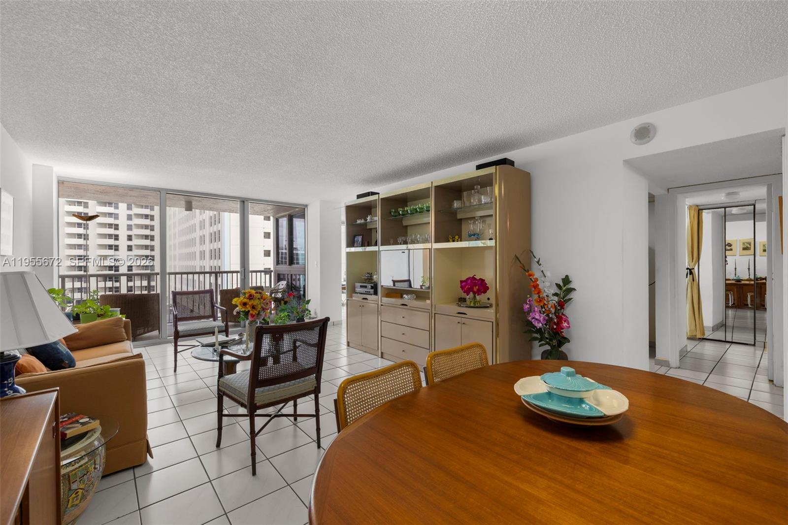 2655 Collins Ave 707