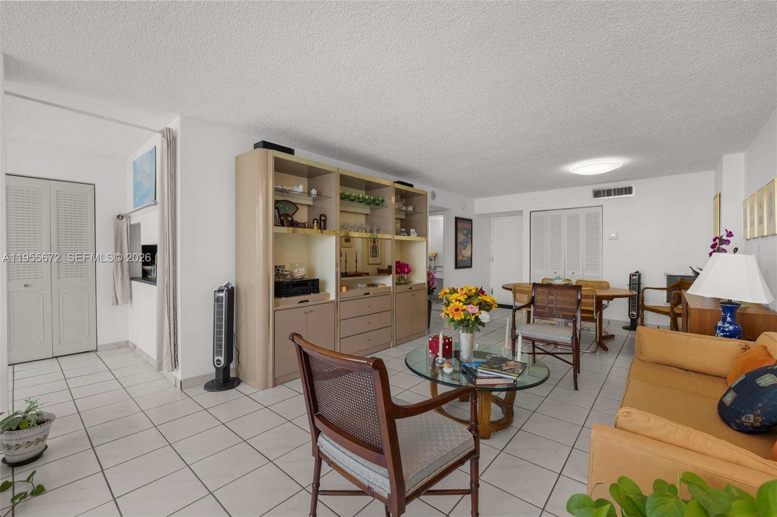 MIRASOL OCEAN TOWERS COND - Residential