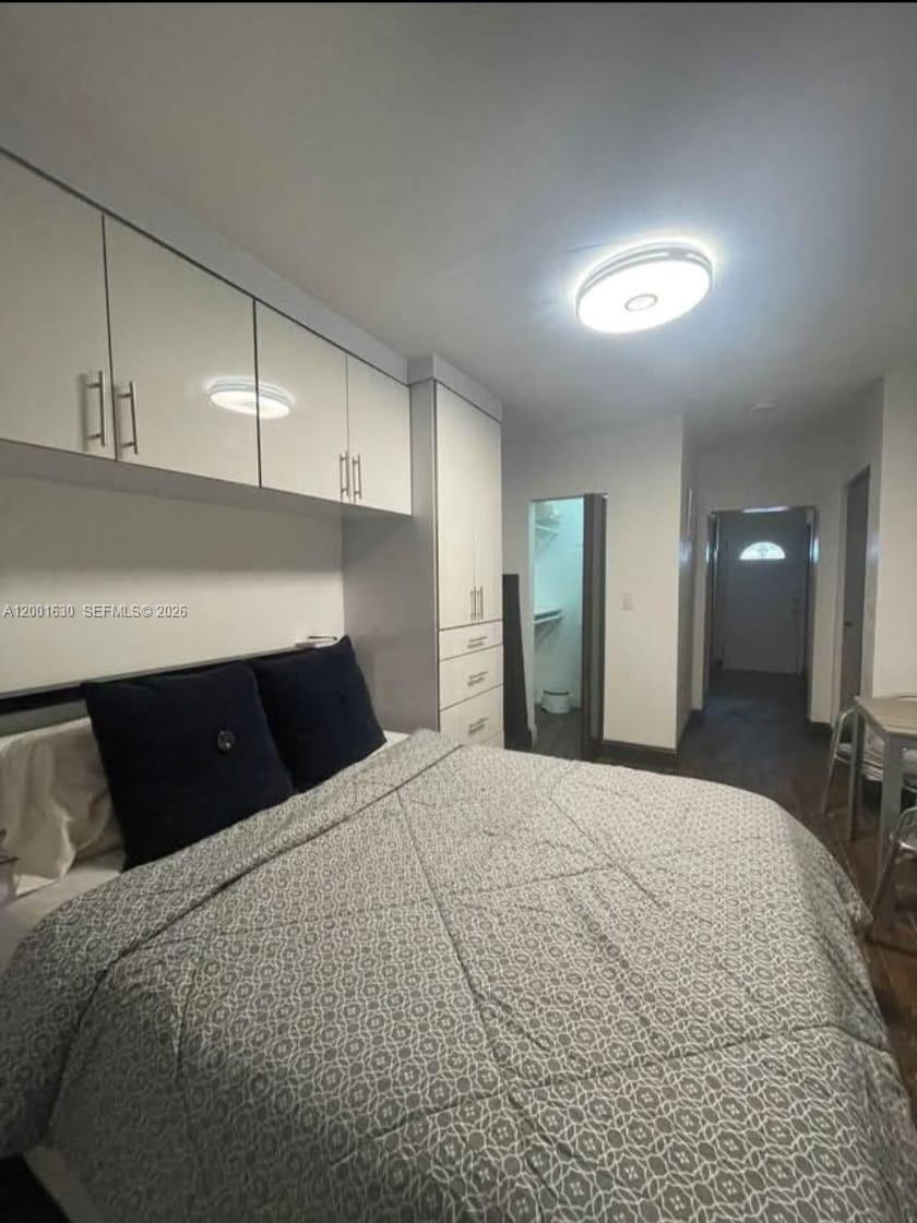 COLLEGE PARK - Residential Lease