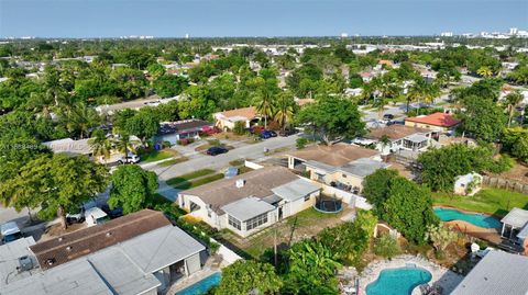 Single Family Residence in Pompano Beach FL 2736 2nd Ave Ave 29.jpg