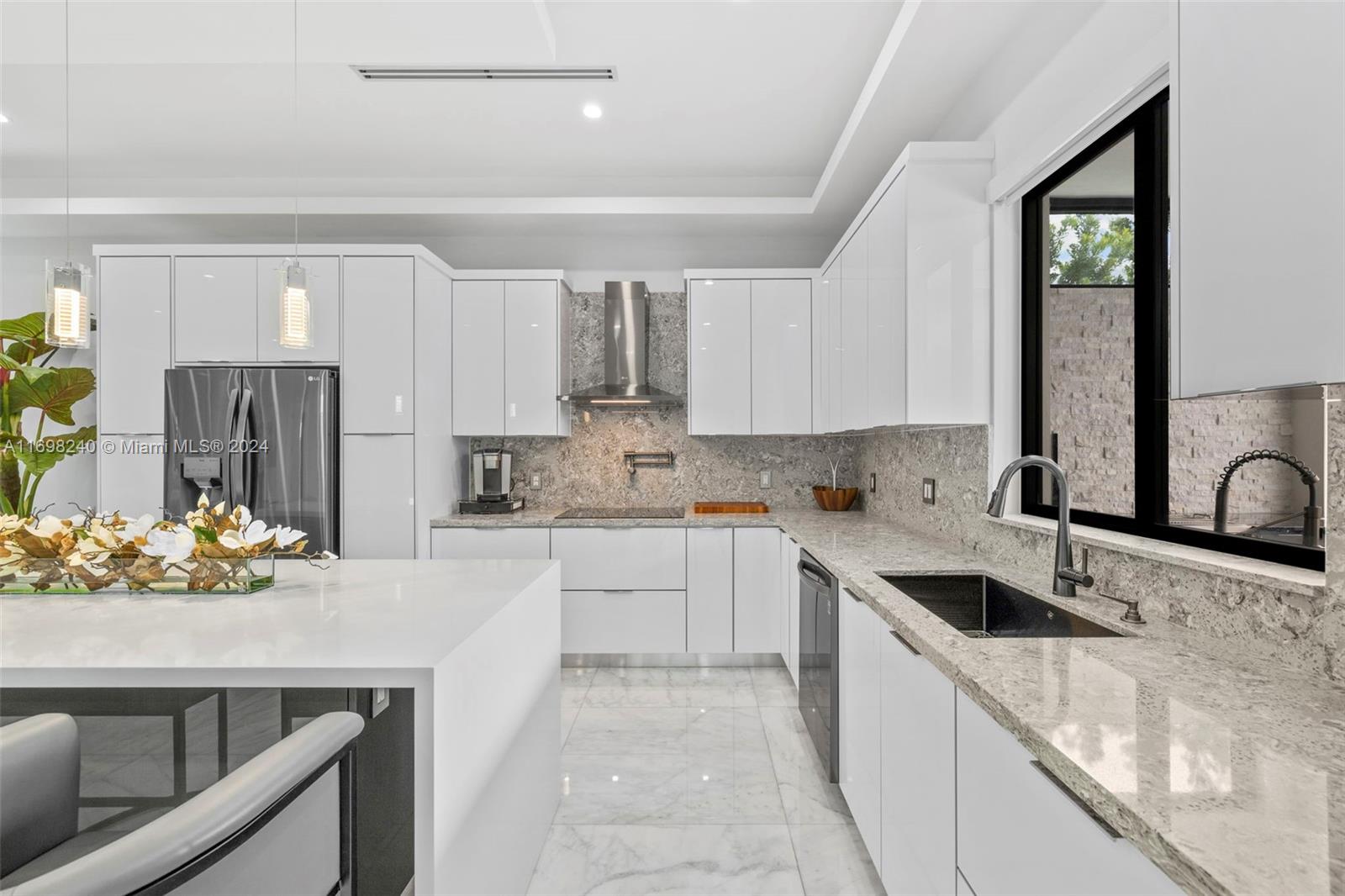 CORAL PINES - Residential